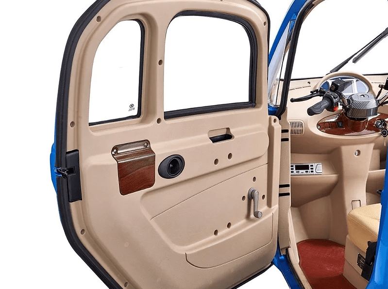 Green Transporter Q Runner Enclosed Mobility Scooter