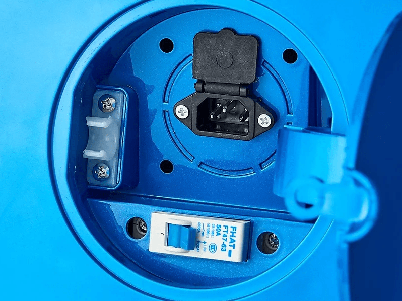 Green Transporter Q Runner Enclosed Mobility Scooter